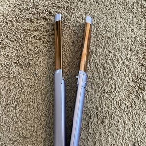 Wireless hair straightener